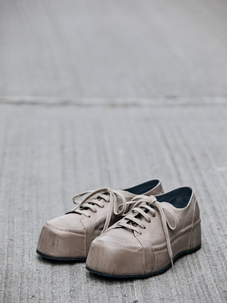 Lofina - Sko med snøre