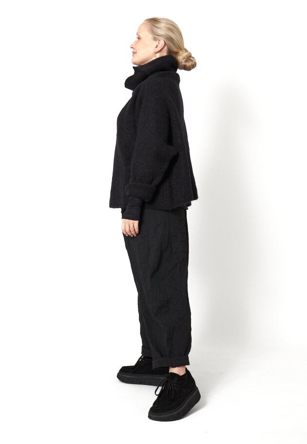 Sort Aarhus - Knitted turtleneck blouse