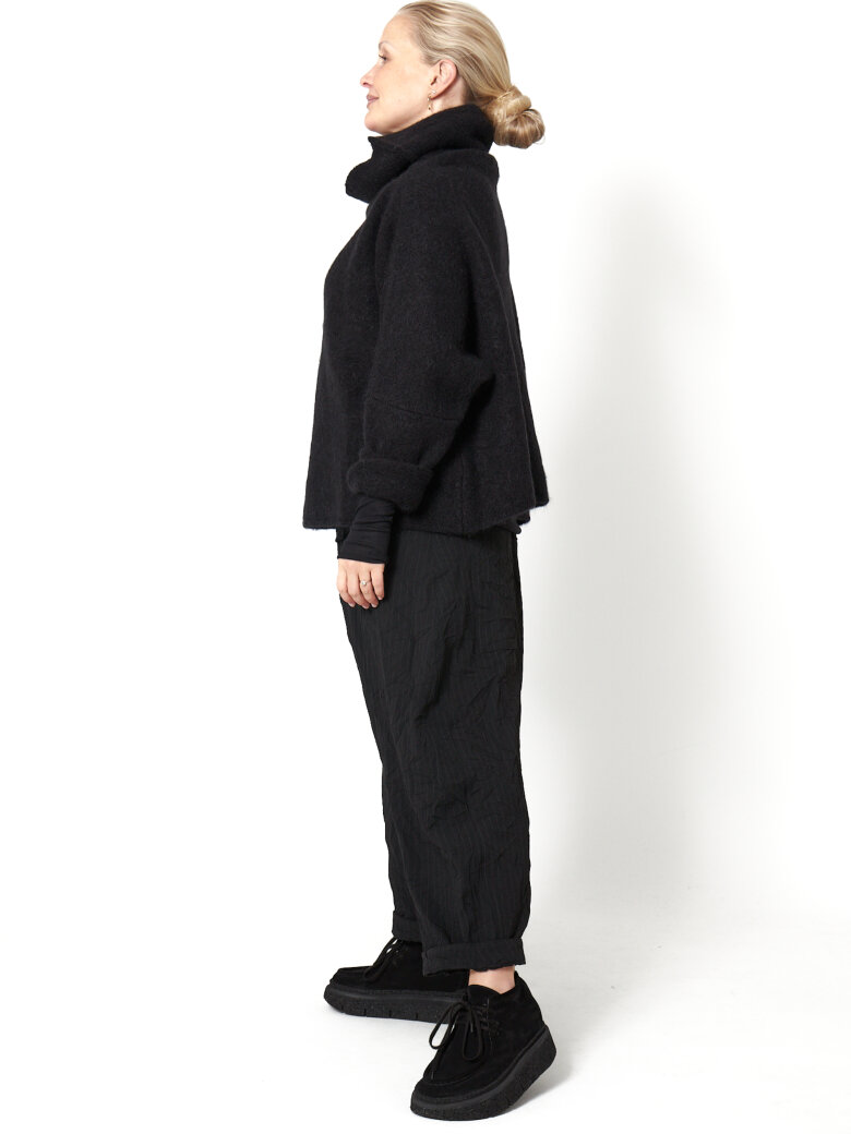 Sort Aarhus - Strikket bluse med rullekrave