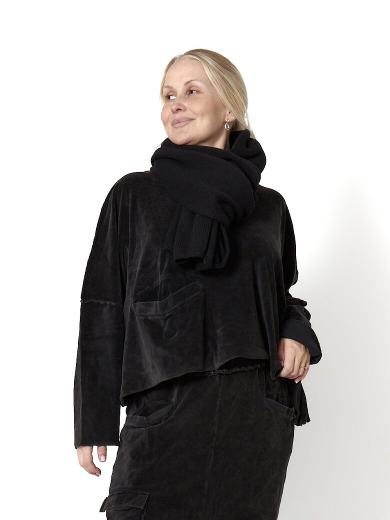 Sort Aarhus - Bluse i velour med synlig lomme foran