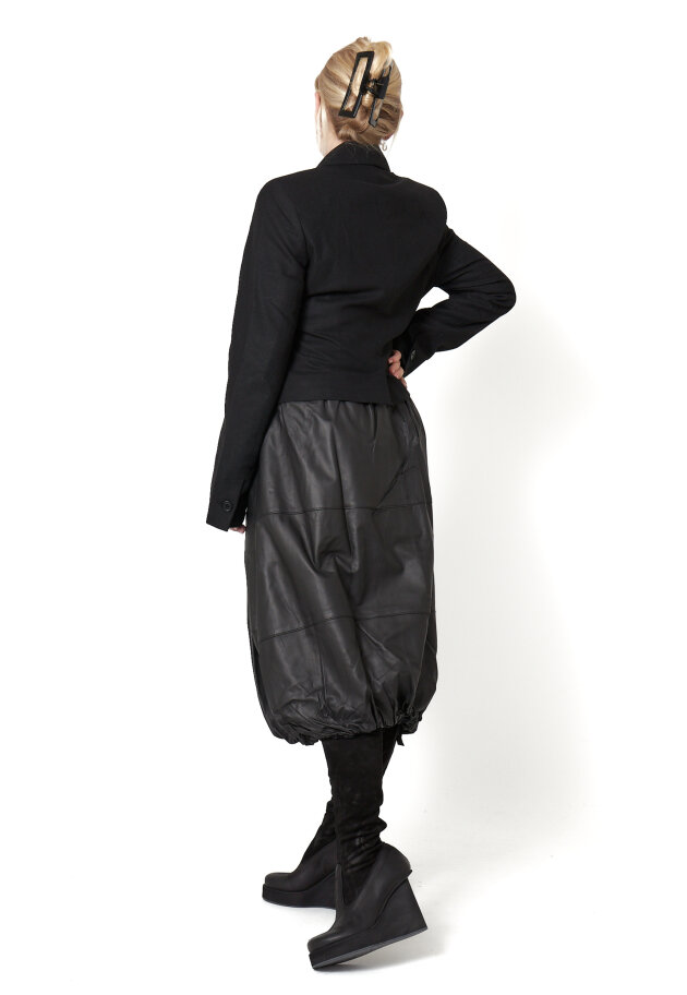 Sort Aarhus - Puffed leather skirt with pockets
