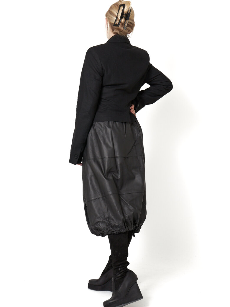 Sort Aarhus - Puffed leather skirt with pockets