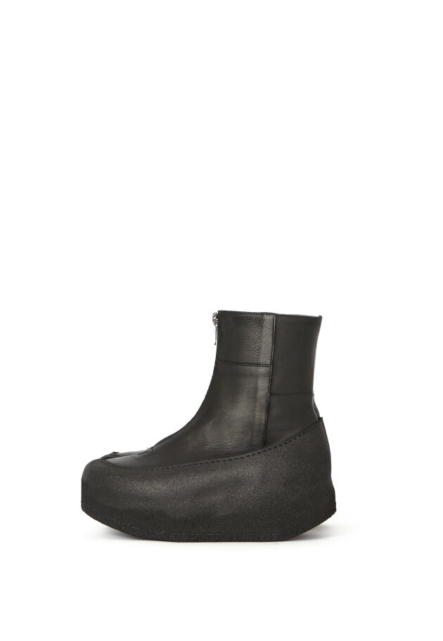 Lofina - Boot with front zipper and plateau Lofina - Boot with front zipper and plateau