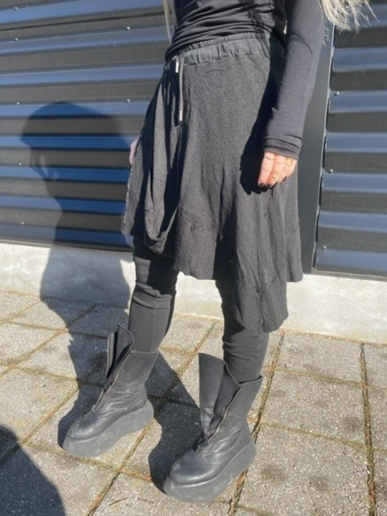 Baggy bukser med detaljer