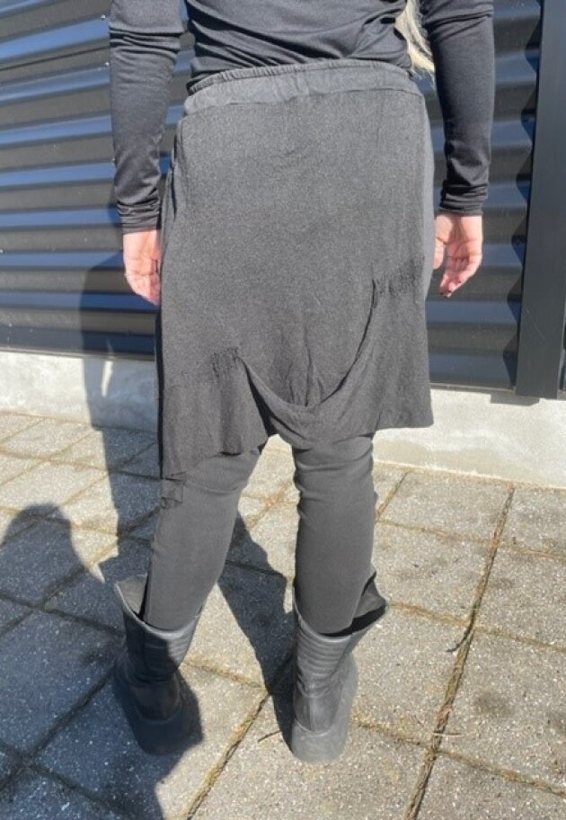 Baggy bukser med detaljer