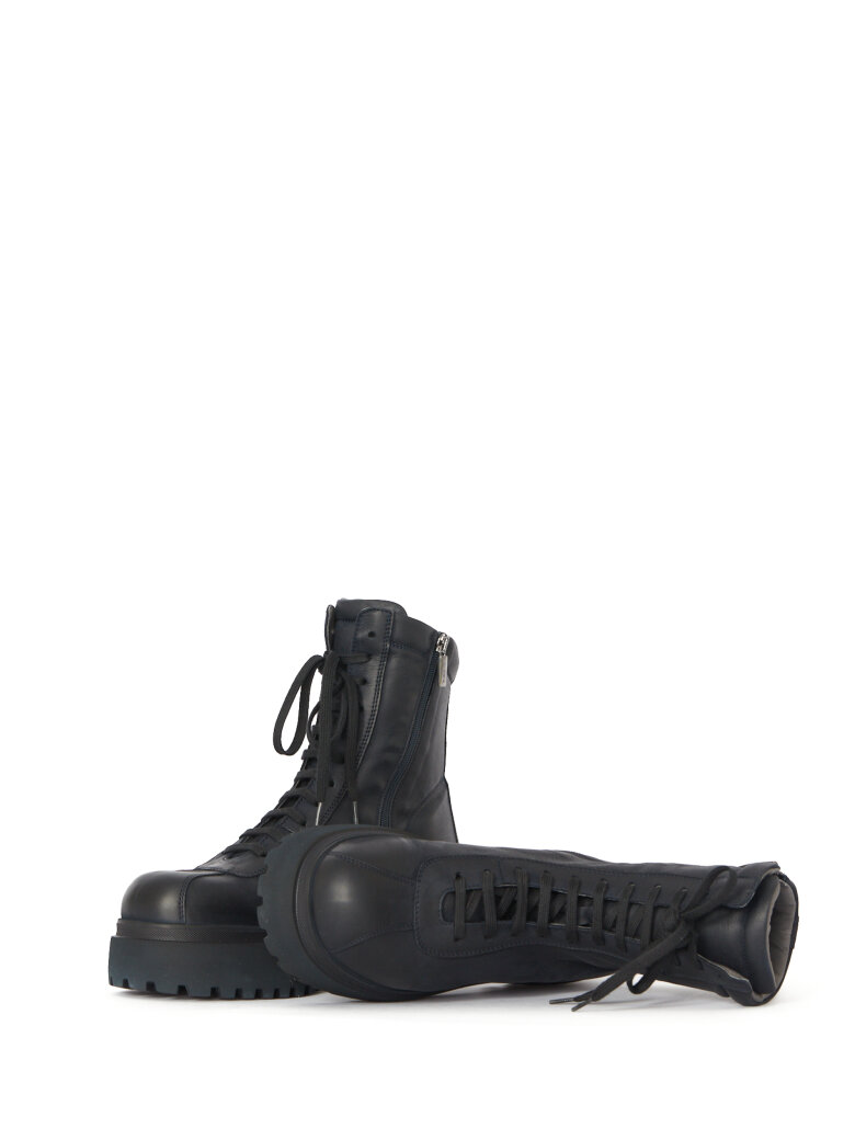 Lofina - Støvle med snøre og lynlås