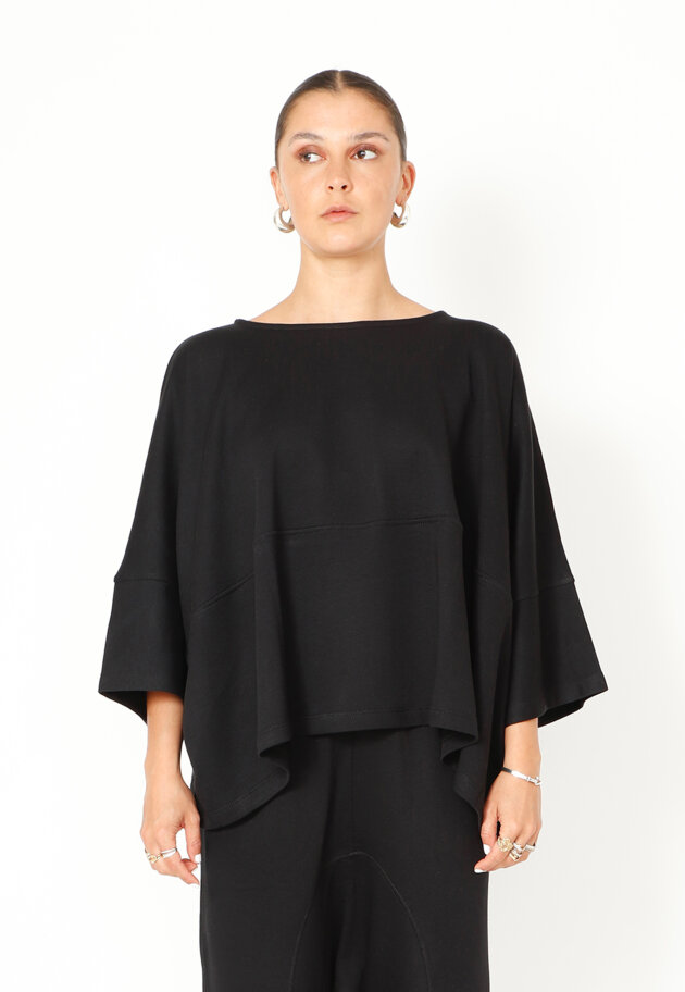 Sort Aarhus - Oversize bluse med 3/4 ærmer