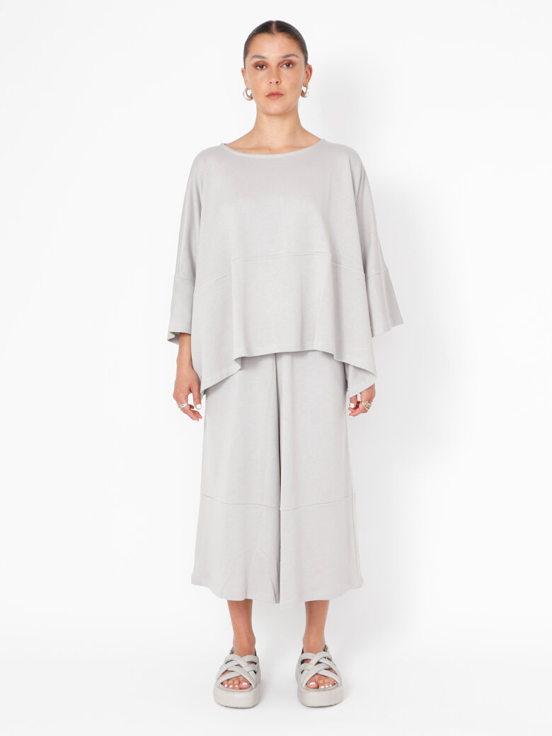 Sort Aarhus - Oversize bluse med 3/4 ærme