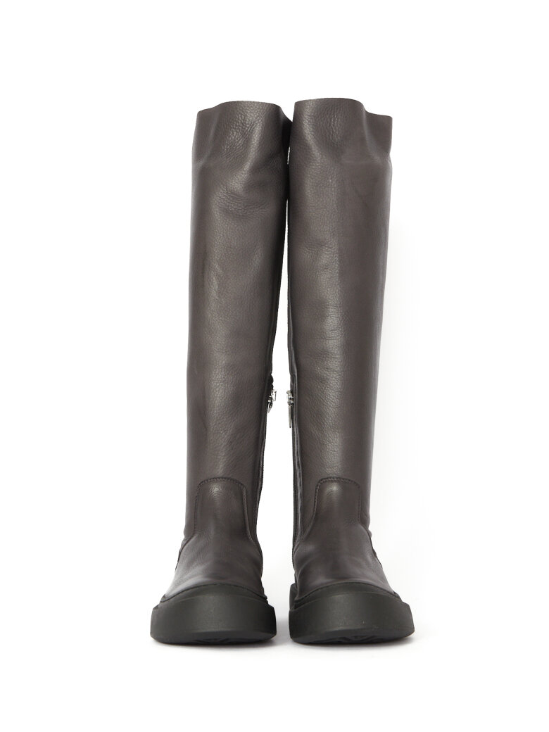 Lofina - Long boot with a lloose leather shaft and zipper