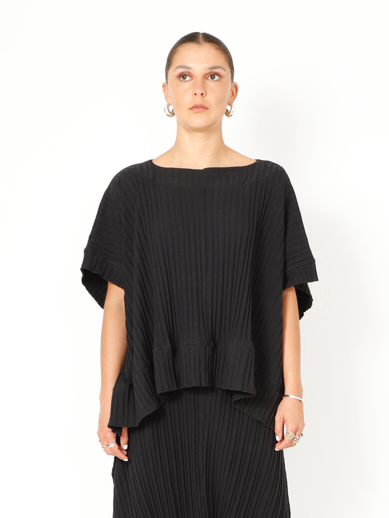 Sort Aarhus - Oversize t-shirt med asymmetrisk ryg