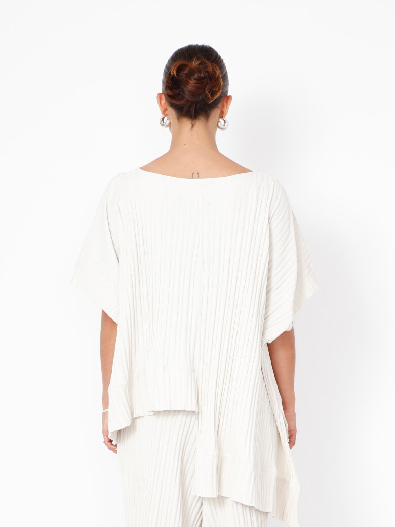 Sort Aarhus - Oversize t-shirt with asymmetric back