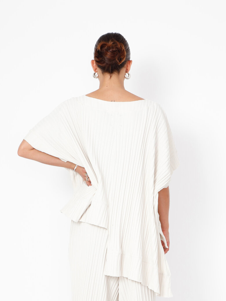Sort Aarhus - Oversize t-shirt with asymmetric back