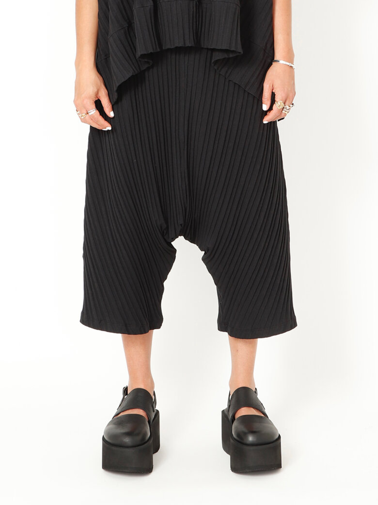 Sort Aarhus - 3/4 baggy bukser i rib