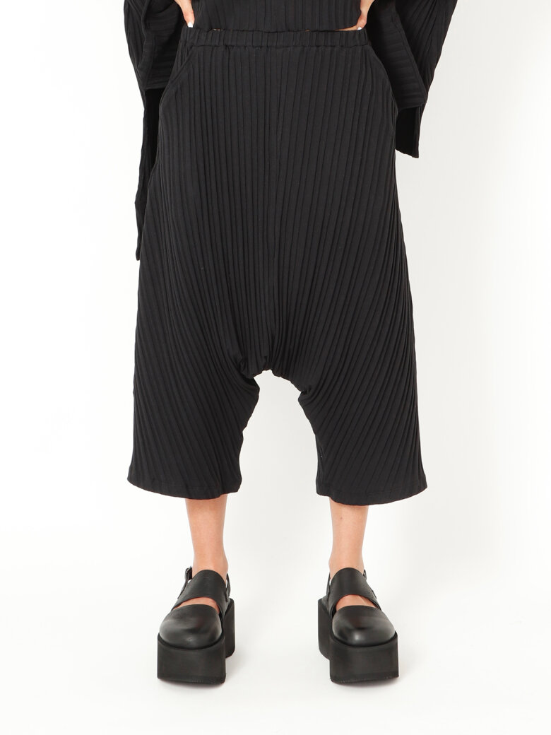 Sort Aarhus - PRE ORDER! 3/4 baggy bukser i rib