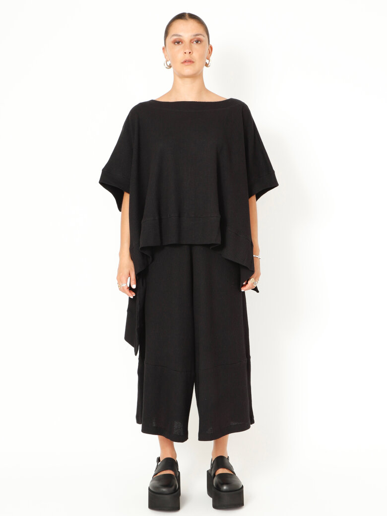 Sort Aarhus - Oversize t-shirt med asymmetrisk ryg