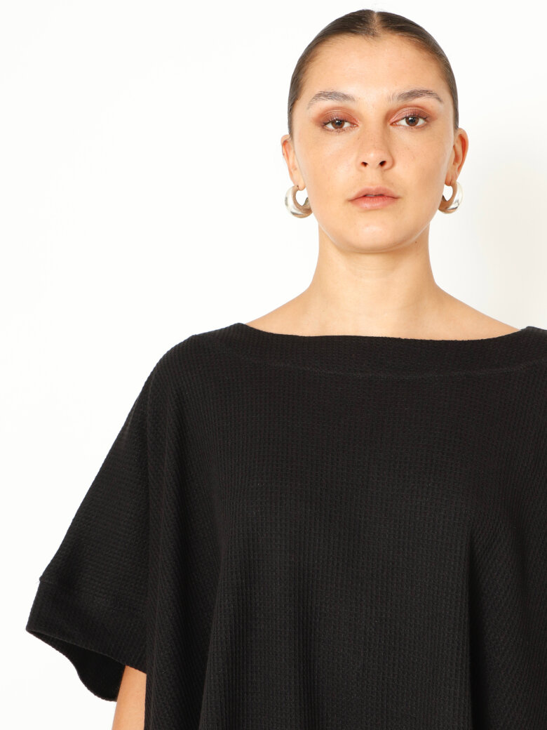 Sort Aarhus - Oversize t-shirt med asymmetrisk ryg