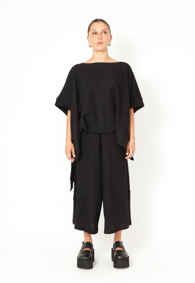 Sort Aarhus - 3/4-length wide leg trousers