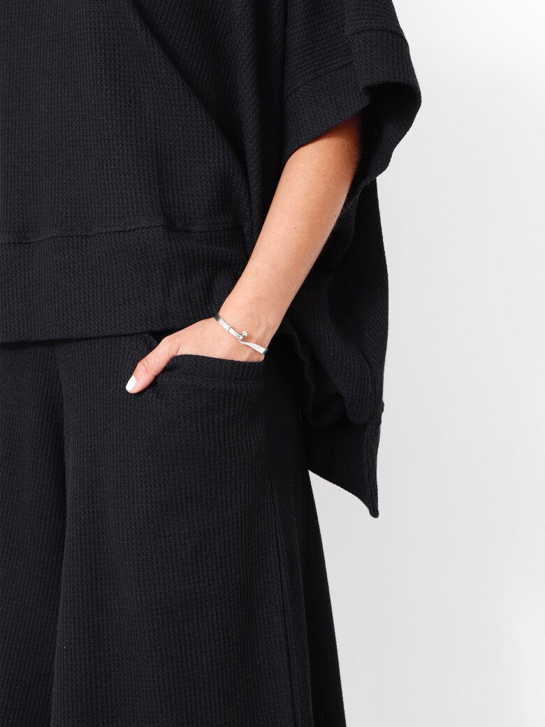 Sort Aarhus - 3/4-length wide leg trousers