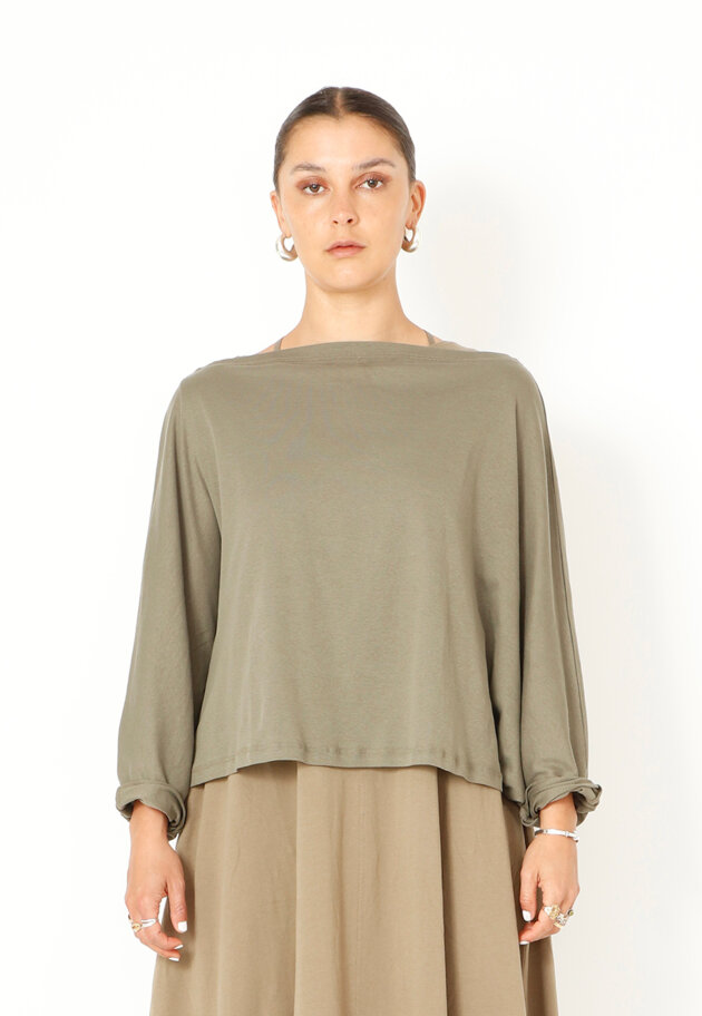 Sort Aarhus - Enkel bluse med bred pasform Sort Aarhus - Enkel bluse med bred pasform