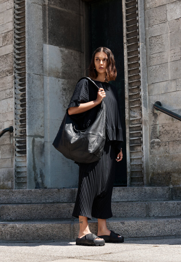 Sort Aarhus - 3/4 baggy pants in rib