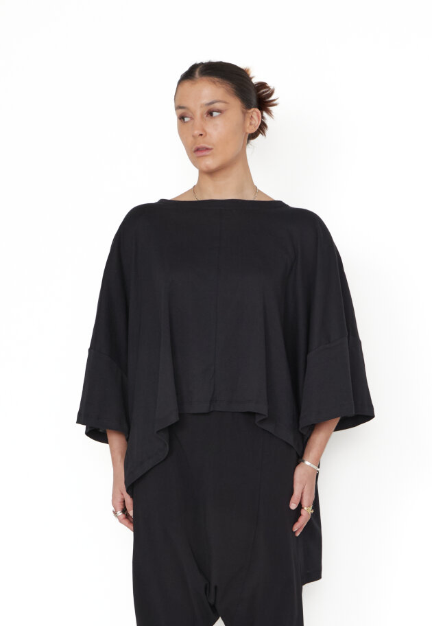 Sort Aarhus - Oversize t-shirt with asymmetrical cut