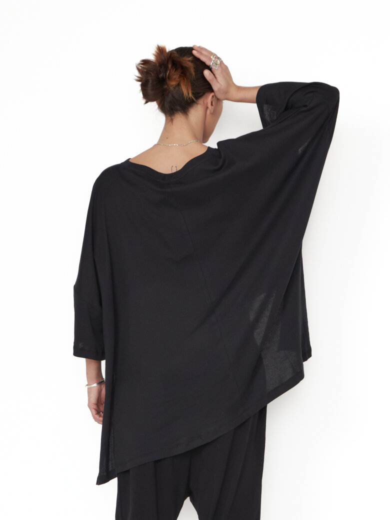 Sort Aarhus - Oversize t-shirt med asymmetrisk fit