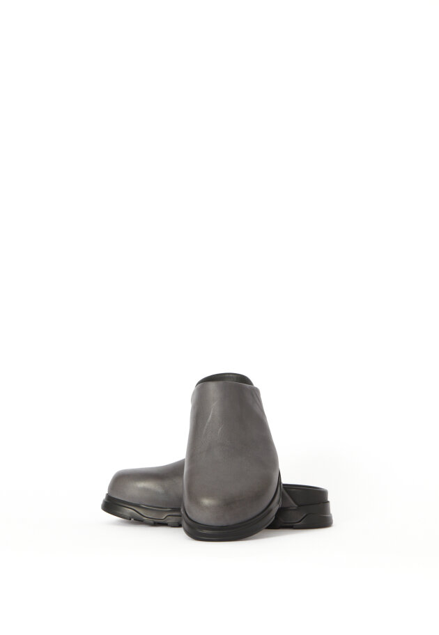 Lofina - Slippers with a footbed sole