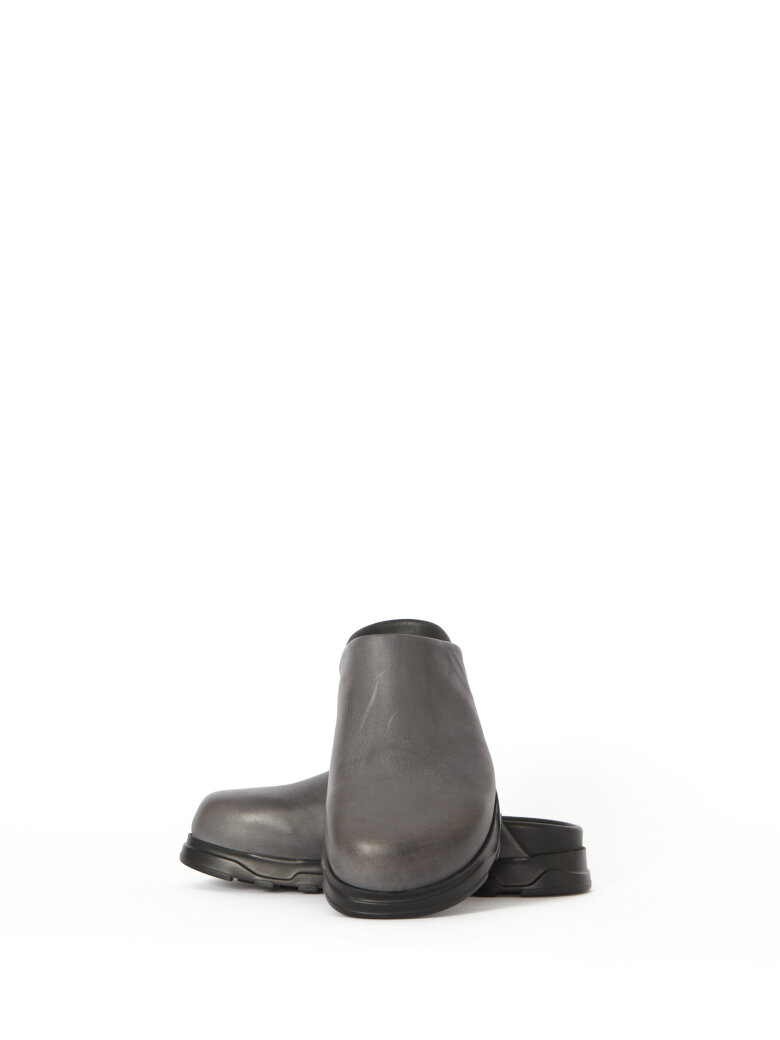 Lofina - Slippers with a footbed sole