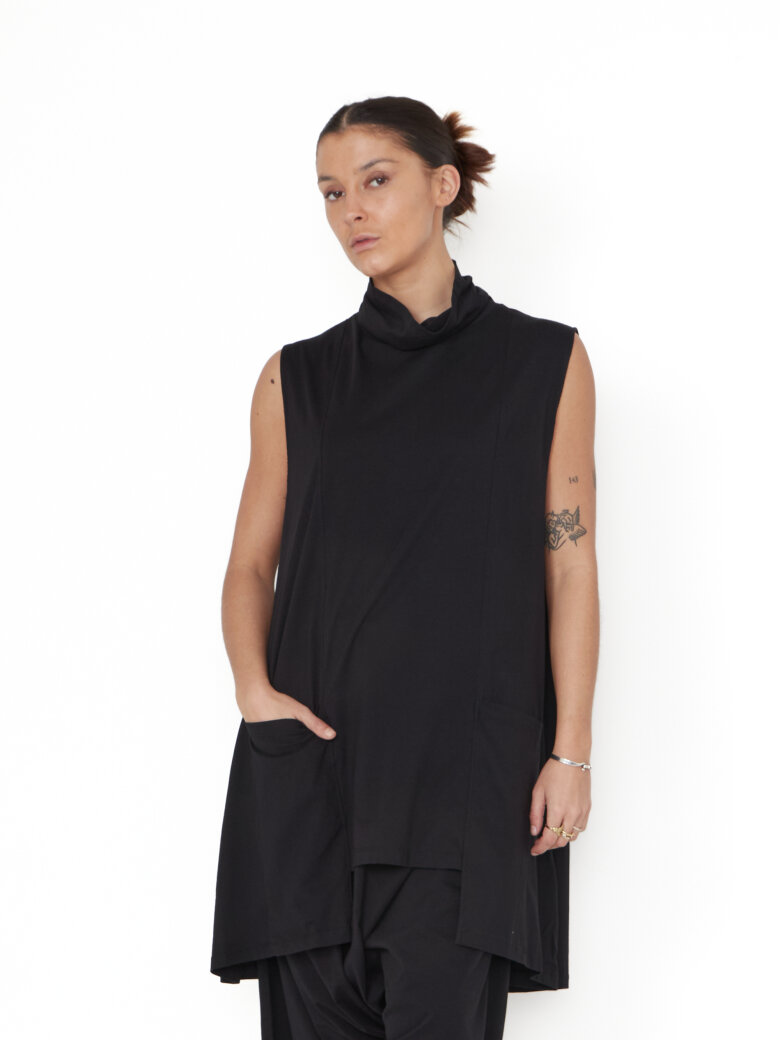 Sort Aarhus - Top with a high neckline and pockets