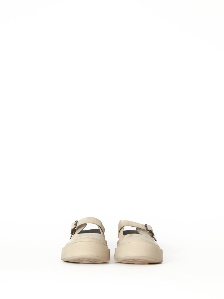 Lofina - Open suede shoe with buckle