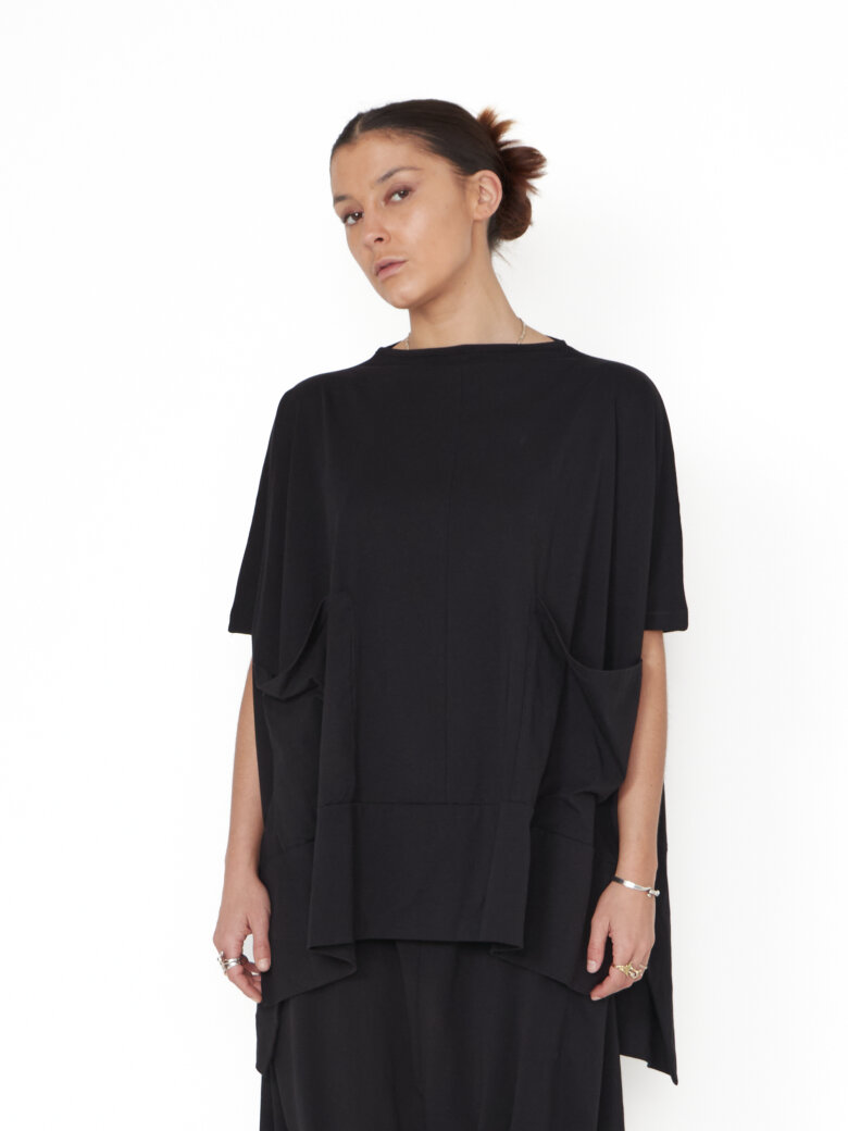Sort Aarhus - Pre order! Oversize t-shirt with pockets