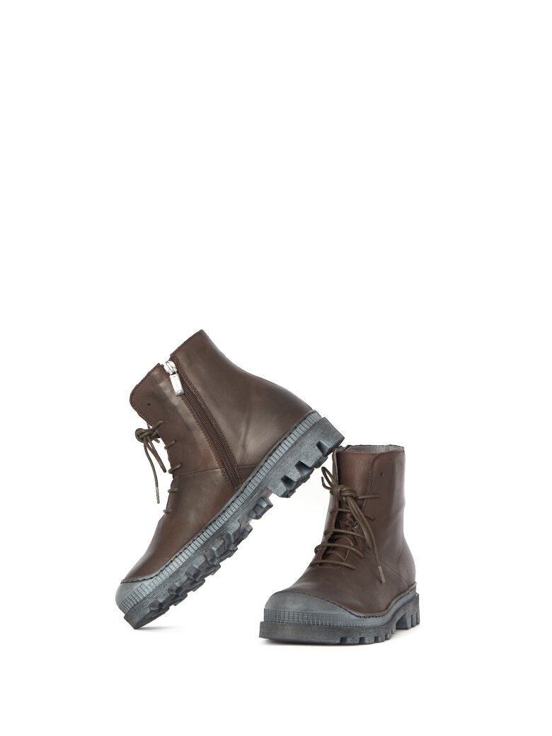 Lofina - Støvle med snøre og lynlås