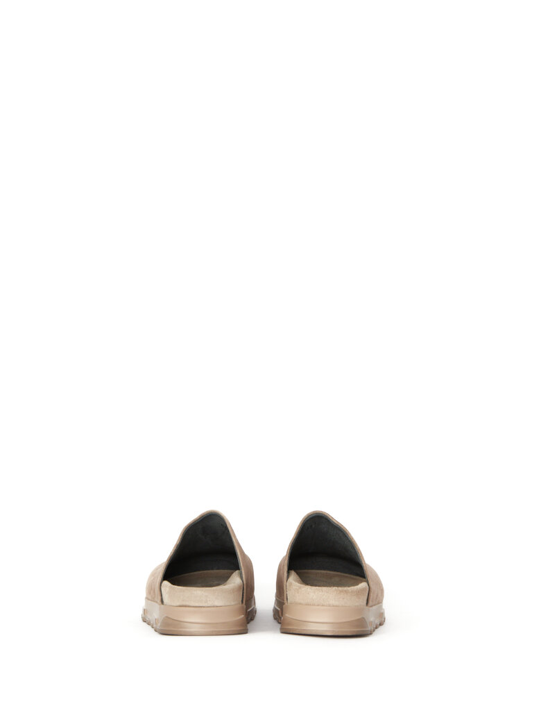 Lofina - Pre order! Sandal in suede with a footbed sole