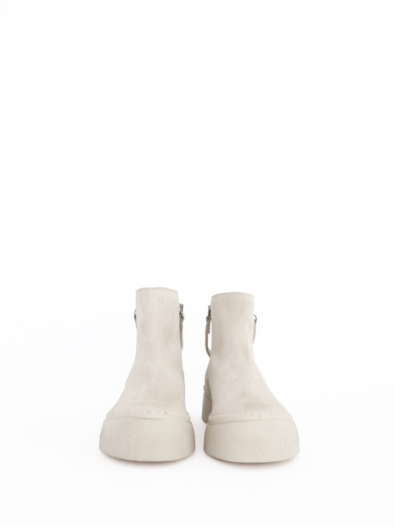 Lofina - Sample boot