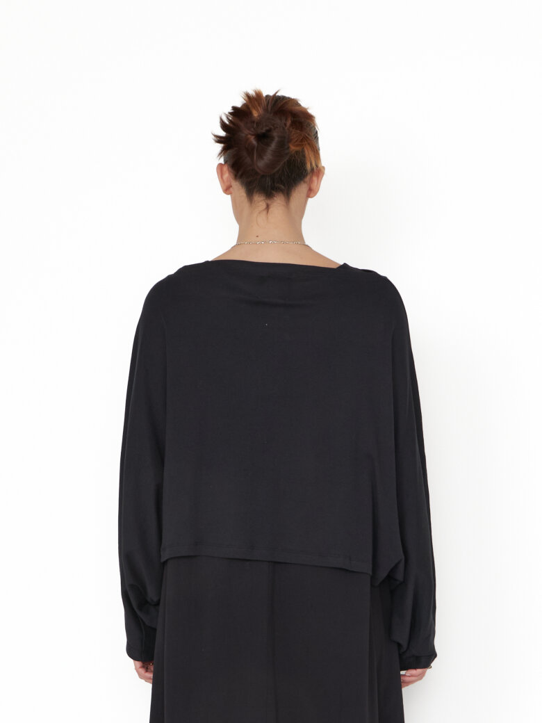 Sort Aarhus - Enkel bluse med bred pasform