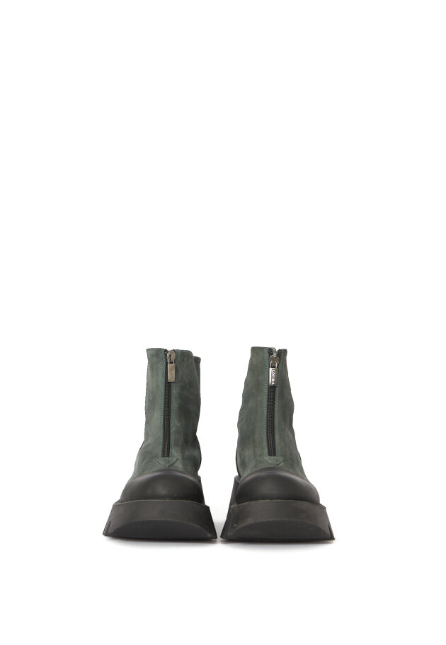 Lofina - Sample boot