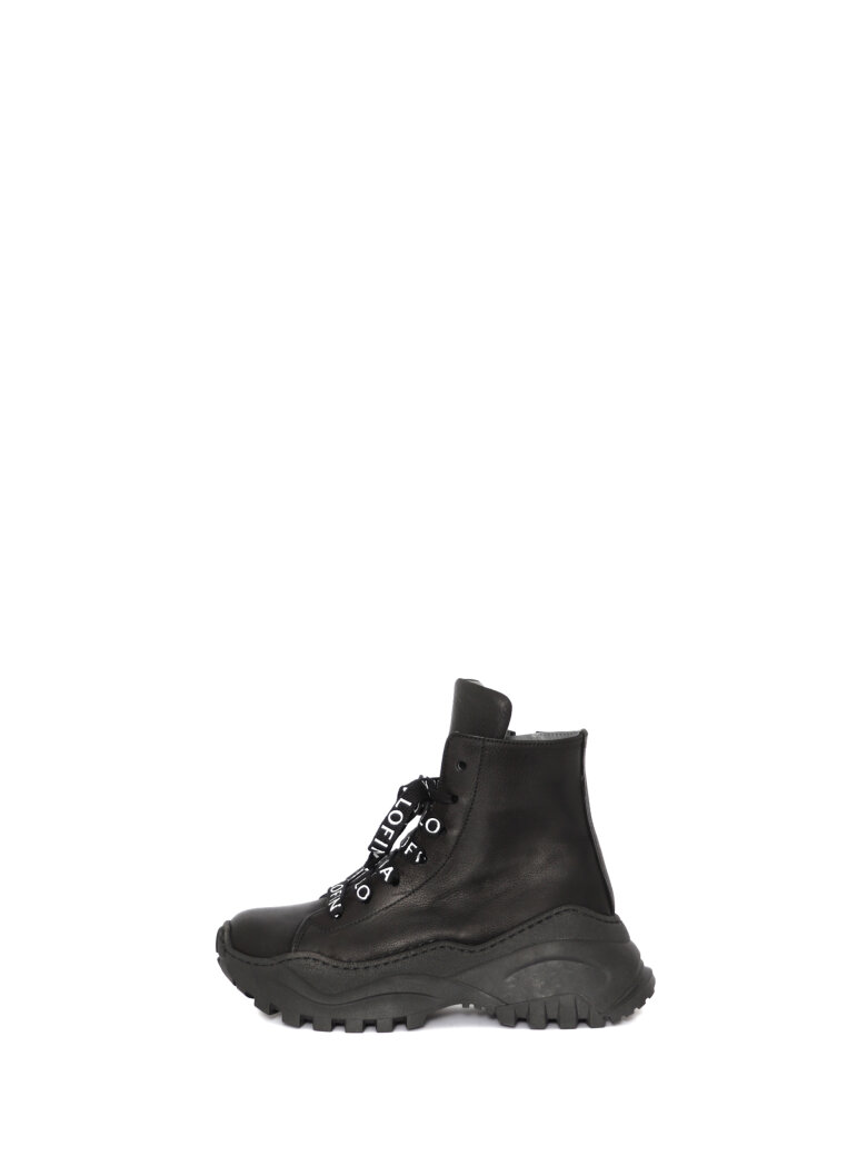 Lofina - Sample boot