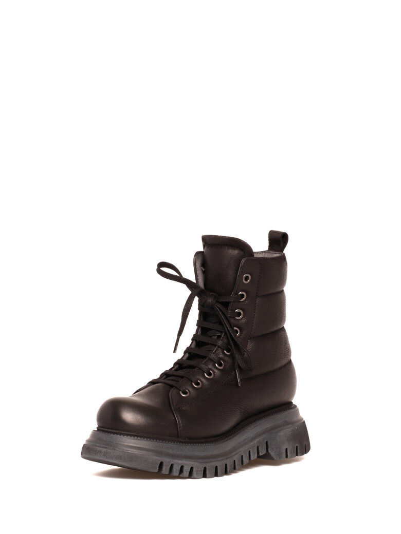 Lofina - Sample boot