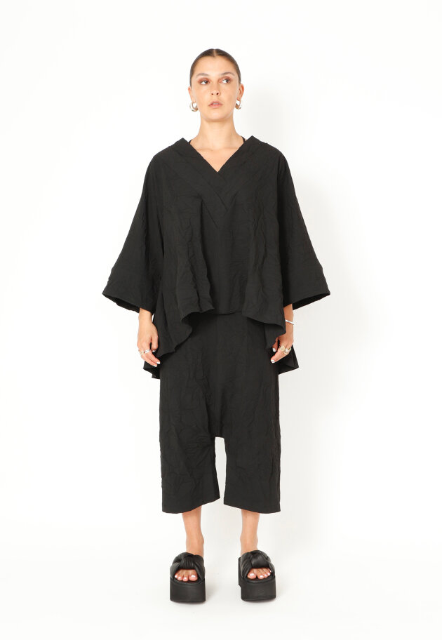 Sort Aarhus - Oversize bluse med brede ærmer