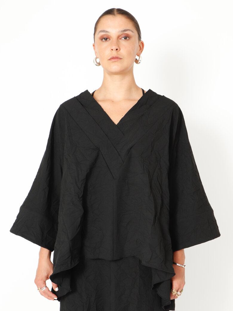 Sort Aarhus - Oversize bluse med brede ærmer