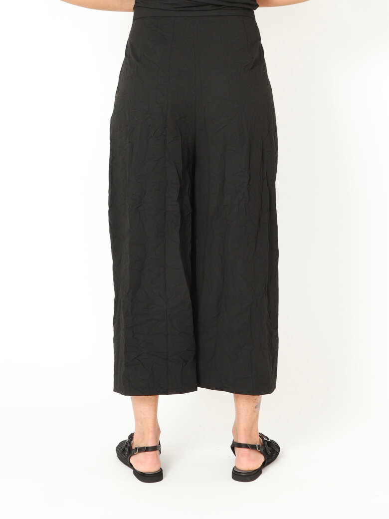 Sort Aarhus - Pants with wide legs