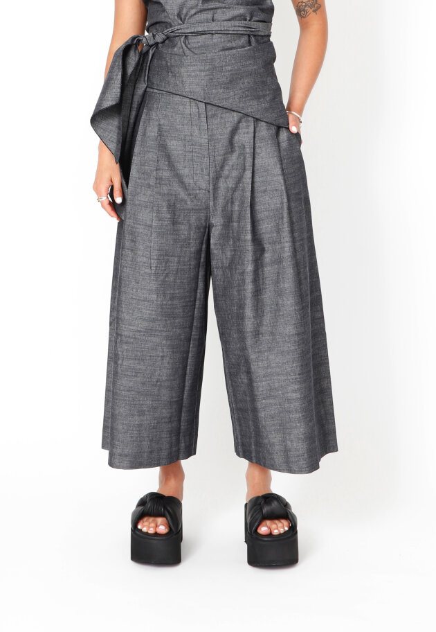 Sort Aarhus - Pants with wide legs