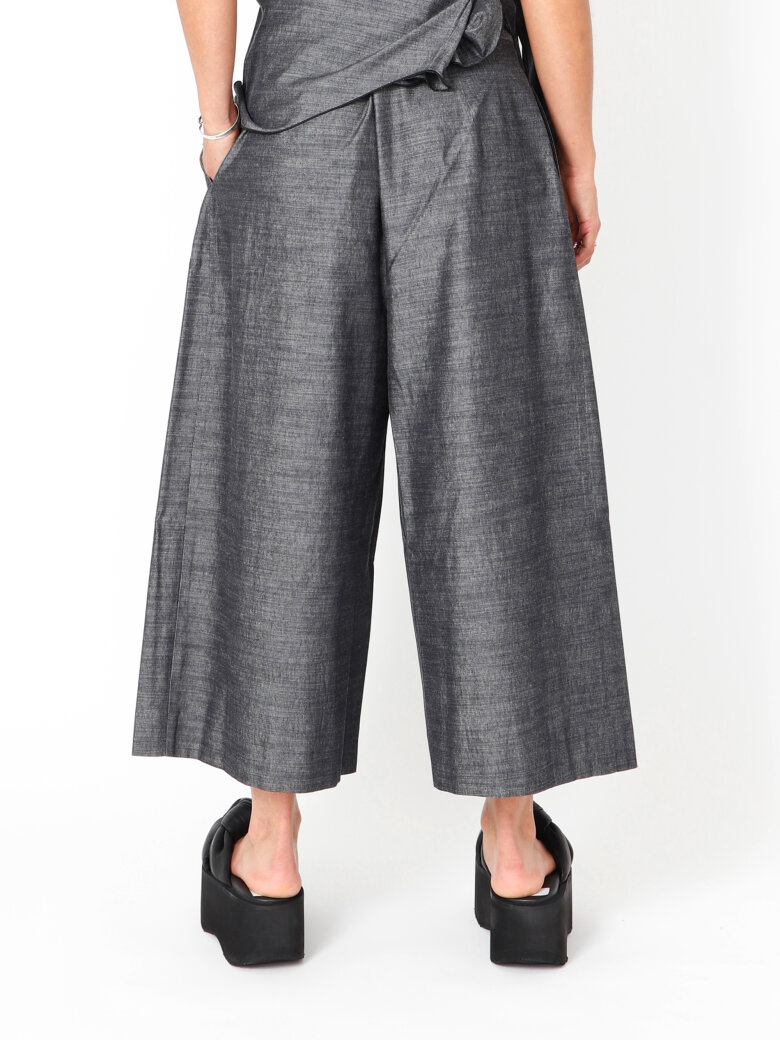 Sort Aarhus - Pants with wide legs