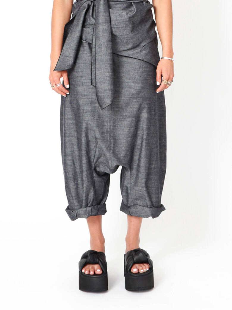 Sort Aarhus - Extra baggy pants with side pockets and zipper