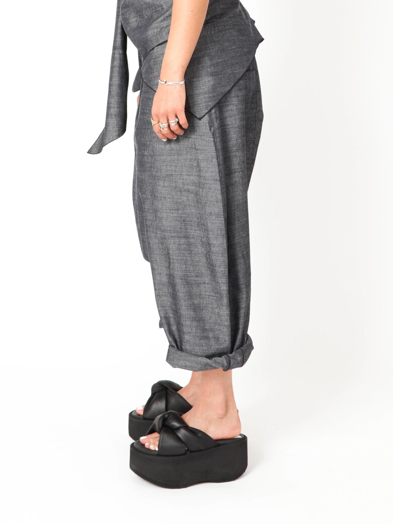 Sort Aarhus - Extra baggy pants with side pockets and zipper