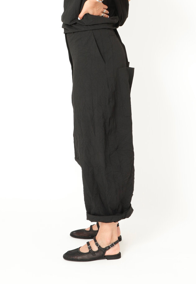 Sort Aarhus - Extra baggy pants with side pockets and zipper