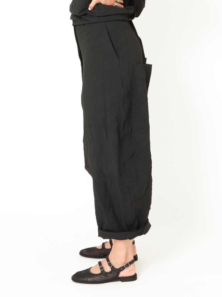 Sort Aarhus - Extra baggy pants with side pockets and zipper