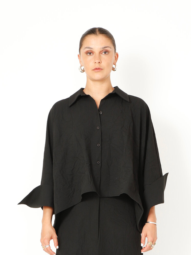 Sort Aarhus - Boxy shirt with buttons and pockets