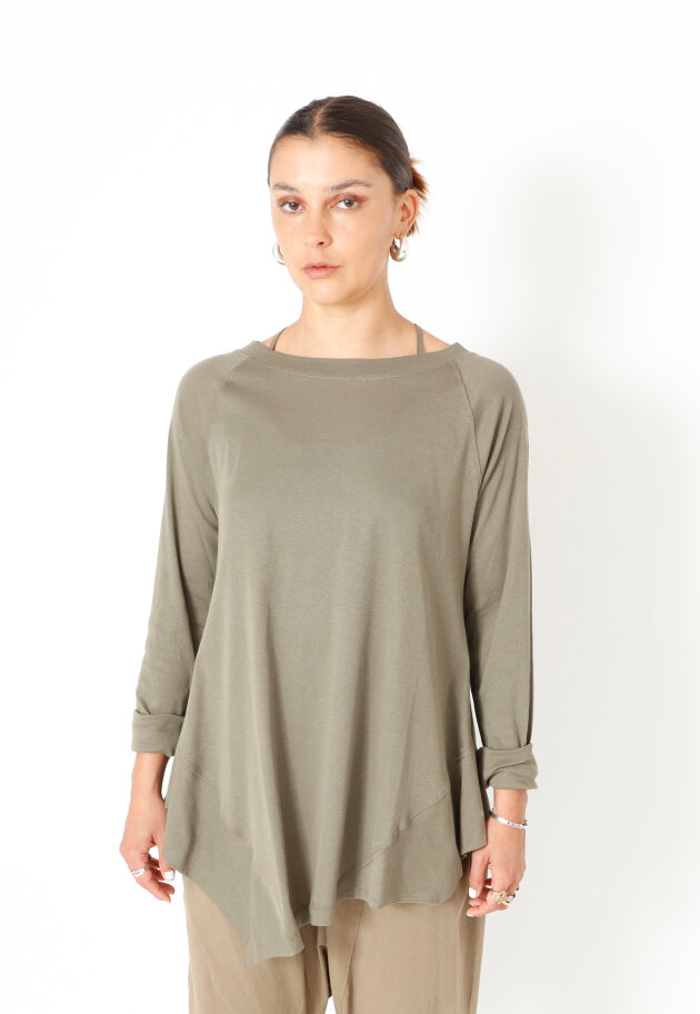 Sort Aarhus - Asymmetrical blouse in cotton