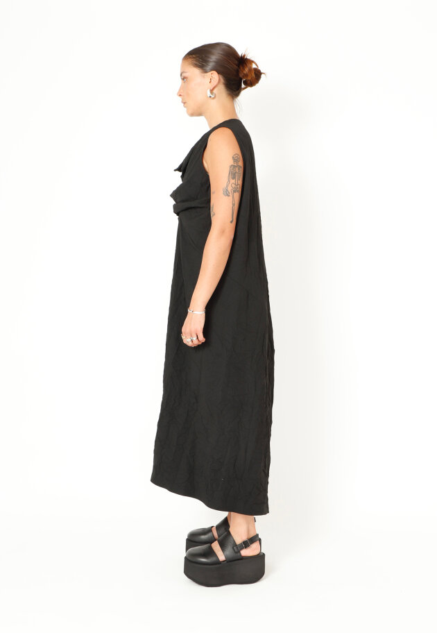 Sort Aarhus - Wrinked long dress